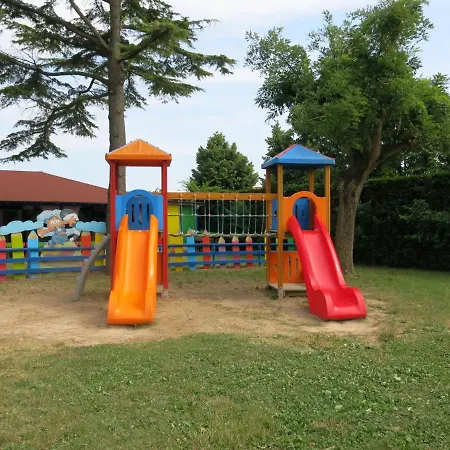 بيت للعطل Villaggio San Francesco 5-1 By Interhome